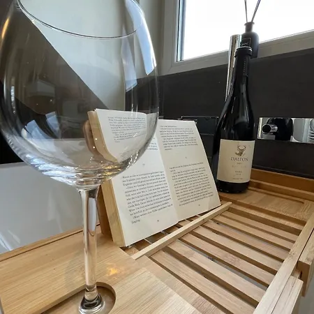 Modernes In Allendorf Apartment